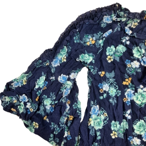 Justice 3/4 Bell Sleeve Floral Peasant Blouse Crochet Tassle‎ Size 10 Girls - Picture 2 of 6